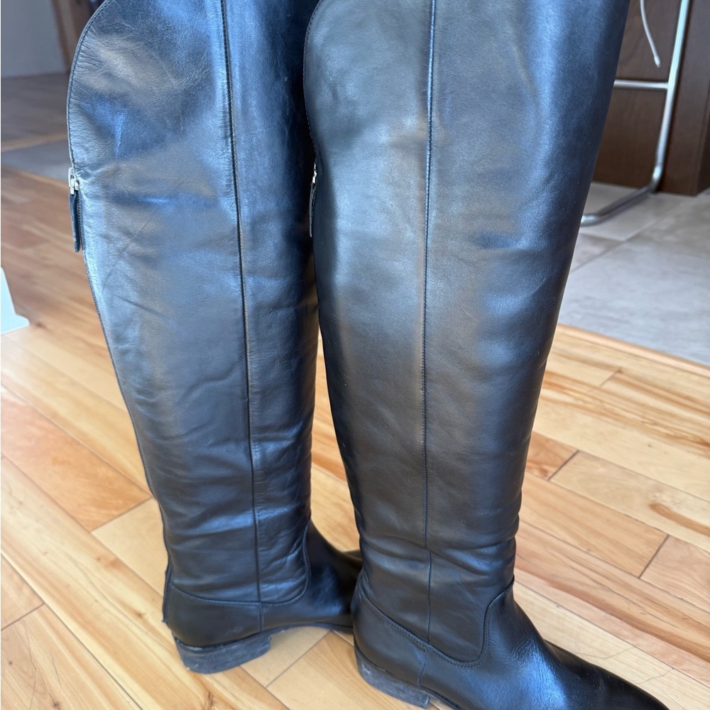 Arturo Chiang Black Leather Boots